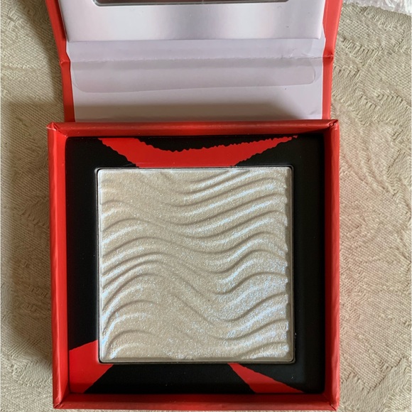 Glamlite x Friday the 13th Jason Lives Highlighter BNIB - Picture 2 of 14